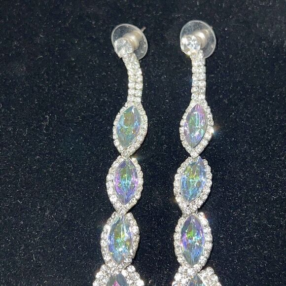 31/2” Clear Silver Tone Teardrop White Wedding Long Rhinestone Bridal Earrings - Picture 3 of 7